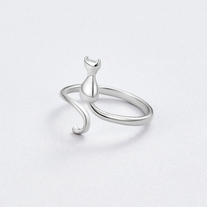 Zilveren ring met een verfijnde maan