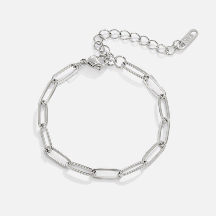 Minimalistische zilveren armband met elegante schakels