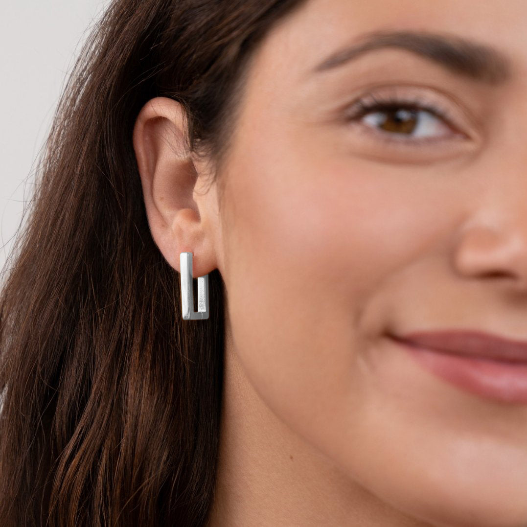 Elegante zilveren rechthoekige oorbellen
