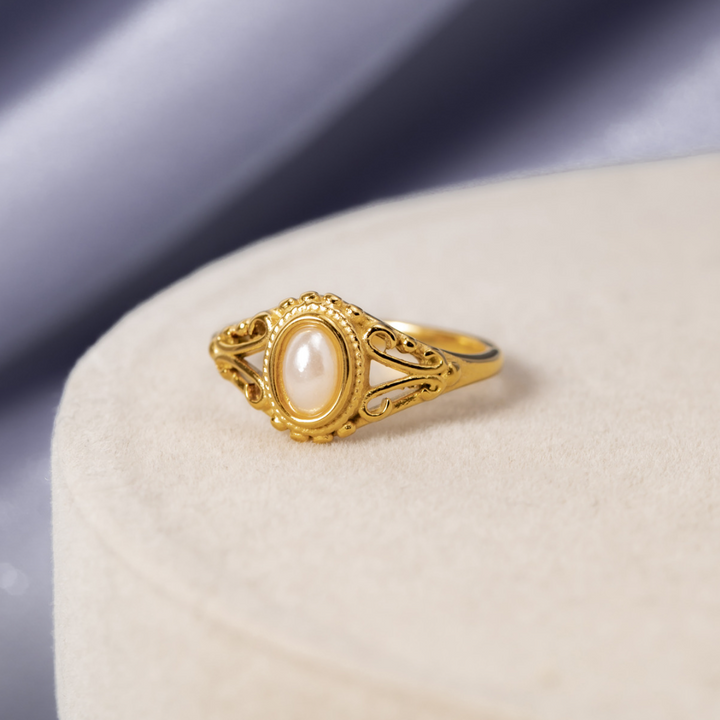 Elegante parelring in antiek zilver