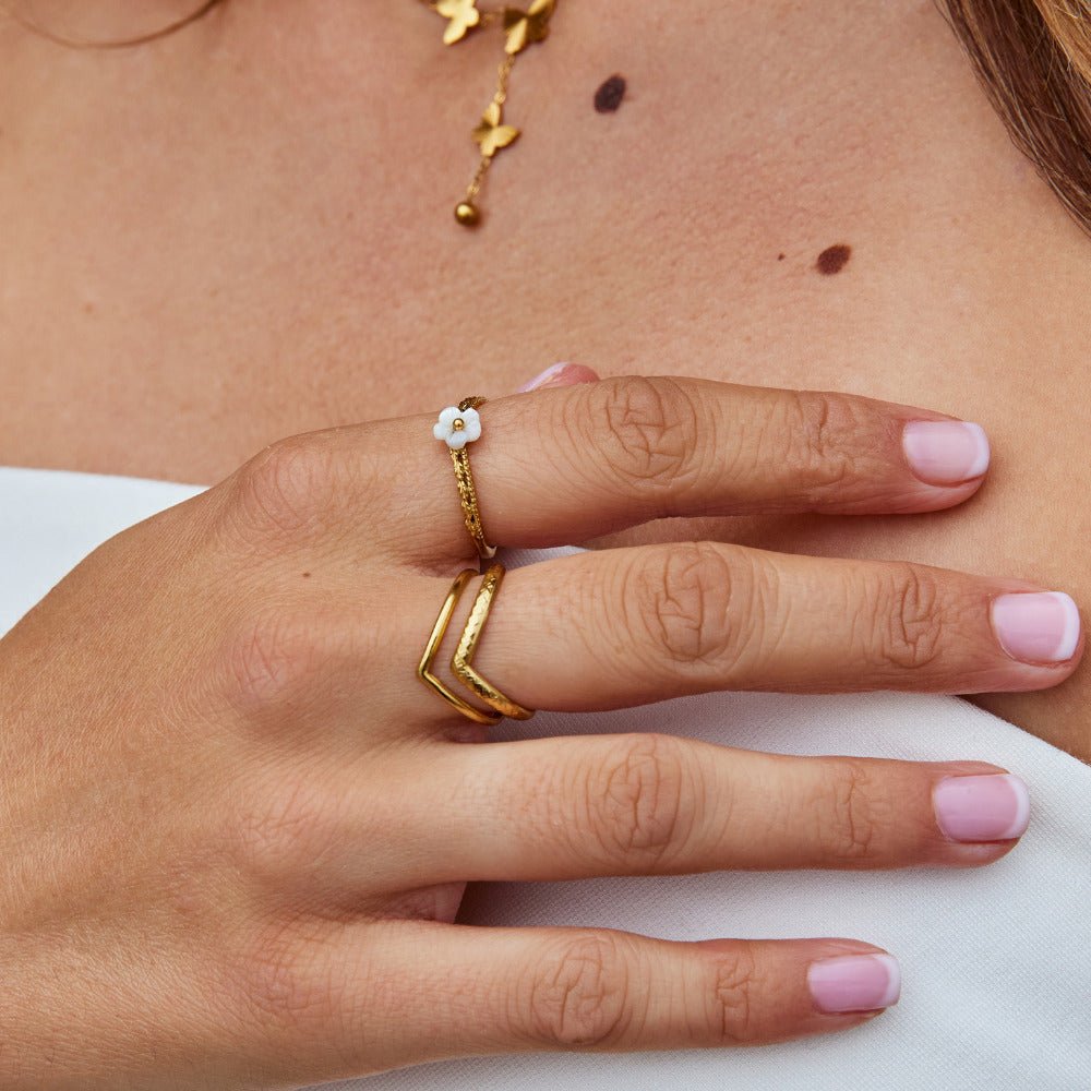 Witte Bloemblaadje Ring